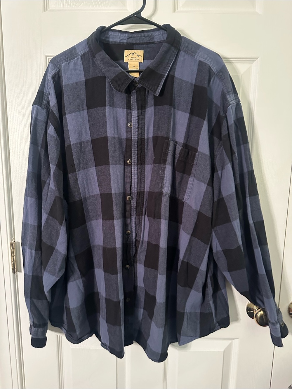 Unbranded Men's Blue and Black Plaid Button-Up Shirt